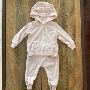 Carter’s 2- pieces hoodie & pant